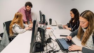 Quiet Ambition: la nueva tendencia de moda entre la Generación Z que prioriza el bienestar mental antes que el éxito laboral
