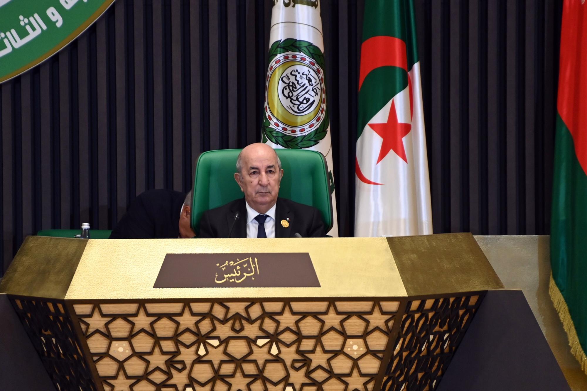 Abdelmadjid Tebboune en la cumbre árabe de Argel