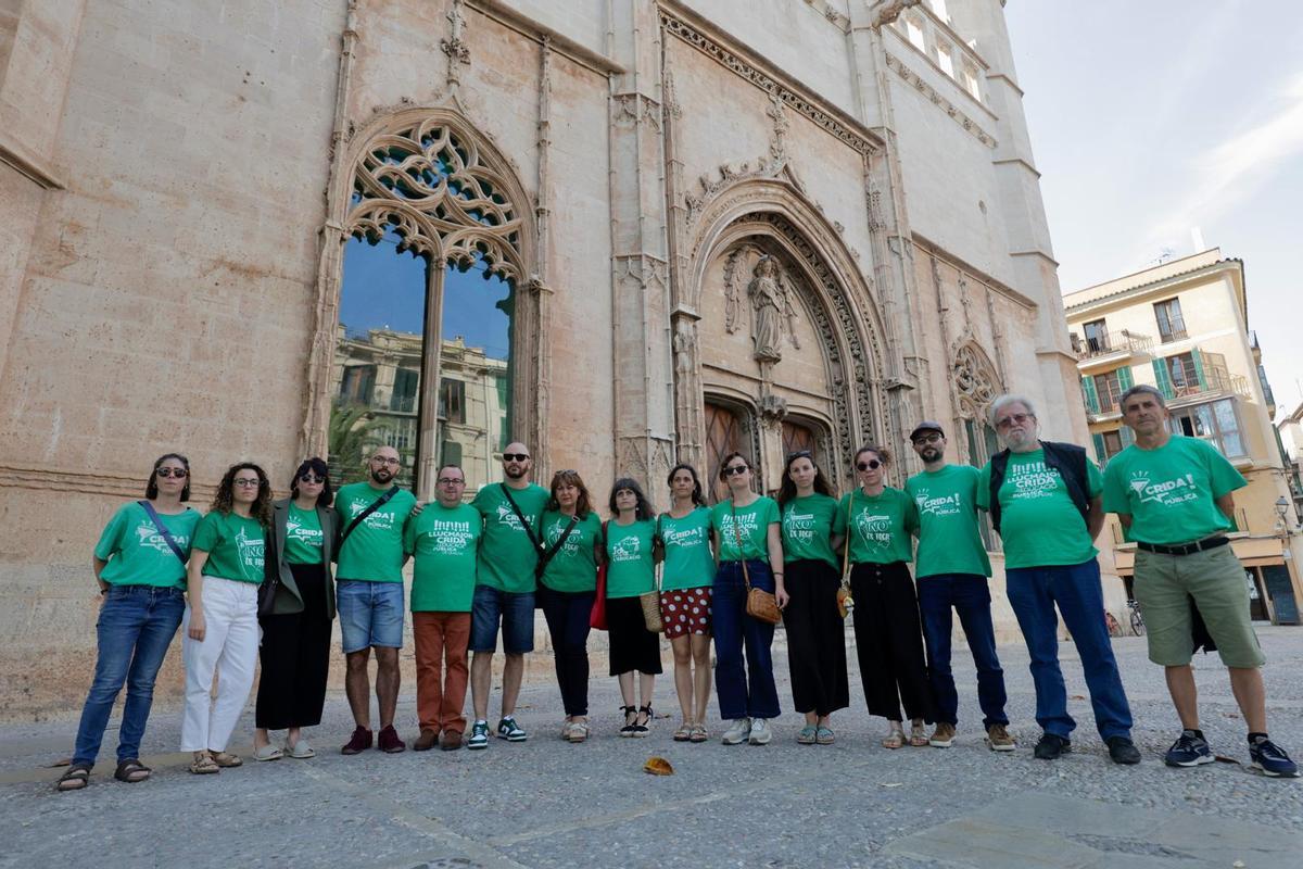 Camisetas verdes se plantan en un acto de Prohens para protestar contra el acuerdo entre PP y Vox