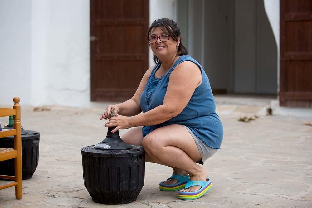 Trasiego de vino en las fiestas de Jesús