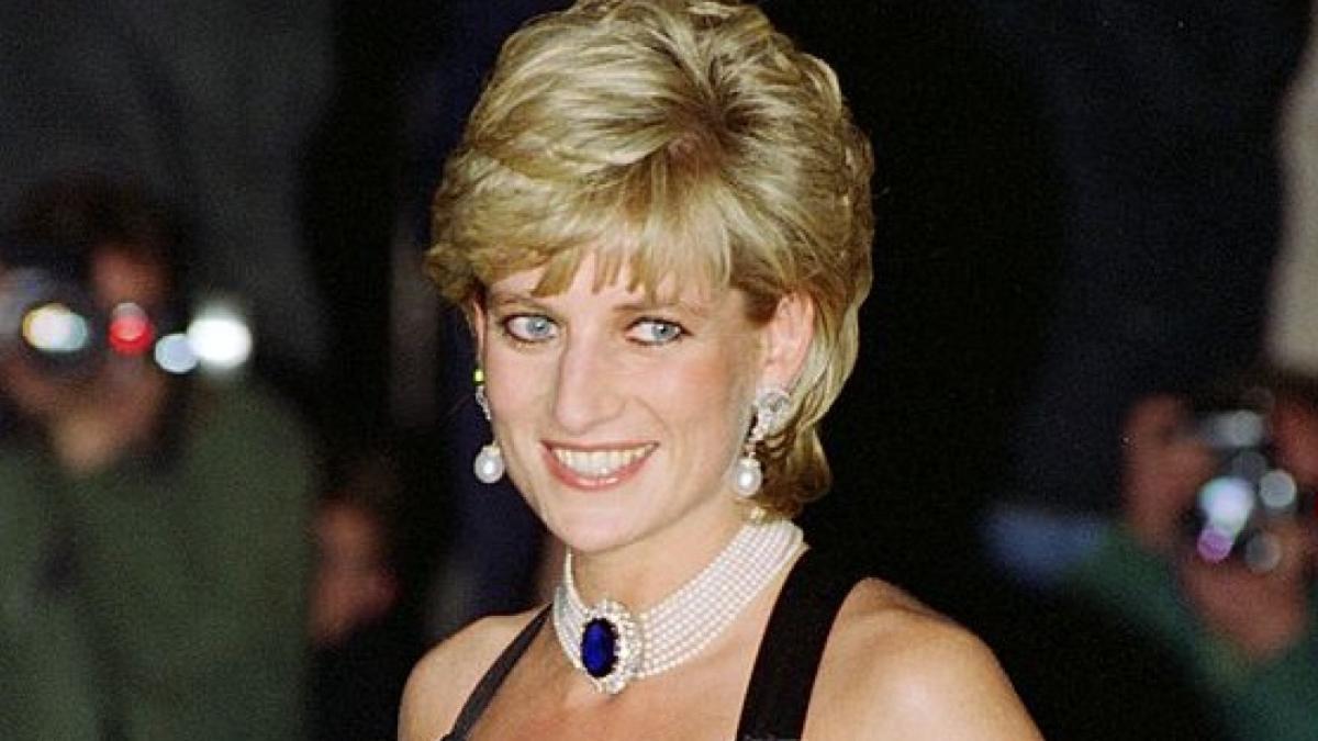 El peluquero de Lady Di al habla: los secretos de las infidelidades de Carlos III a la princesa