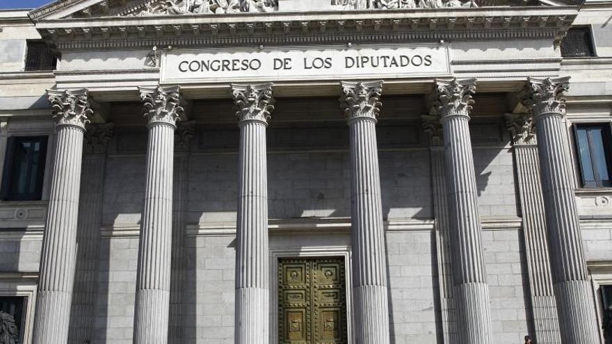 Puerta principal del Congreso de los Diputados.