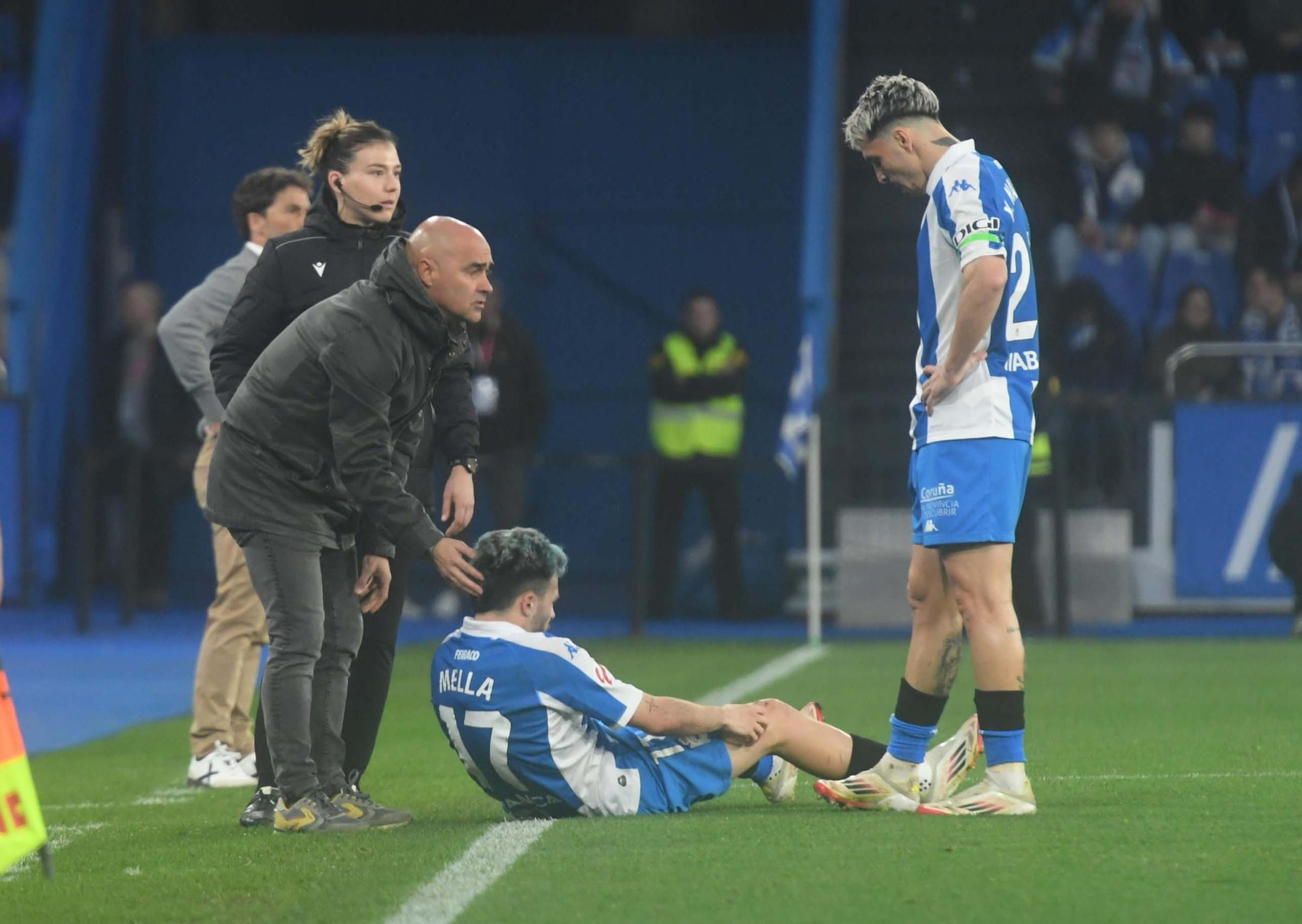 El Deportivo doblega al Almería en Riazor (3-1)