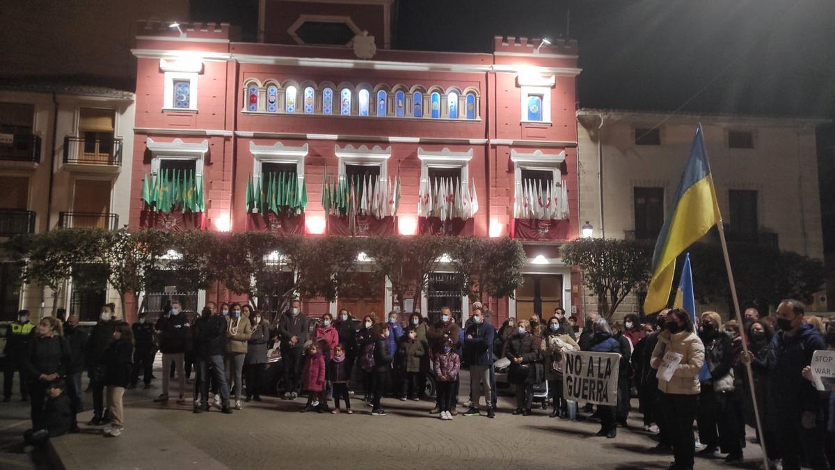 Concentración de apoyo a Ucrania en Villena.