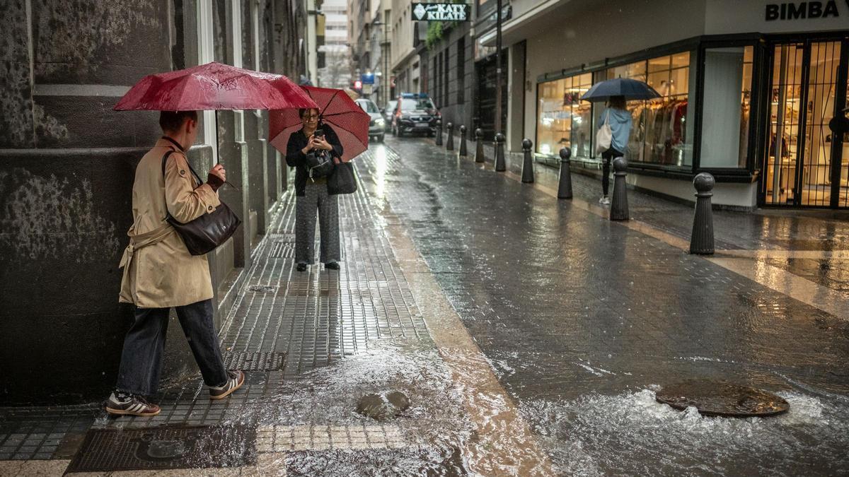 Fuertes lluvias en Santa Cruz de Tenerife