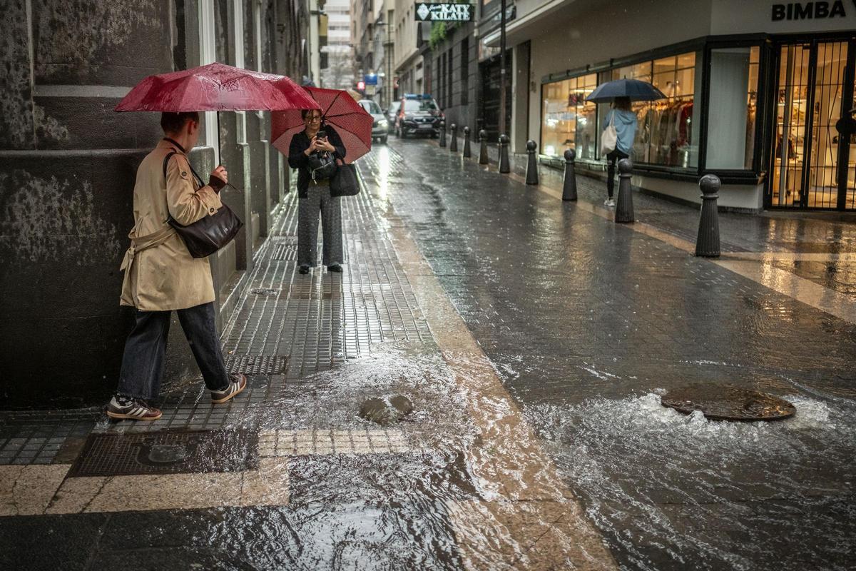 Fuertes lluvias en Santa Cruz de Tenerife
