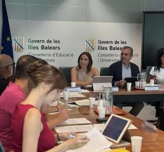 Educación insiste en su propuesta de prolongar la jubilación de docentes para frenar la falta de profesores en las islas