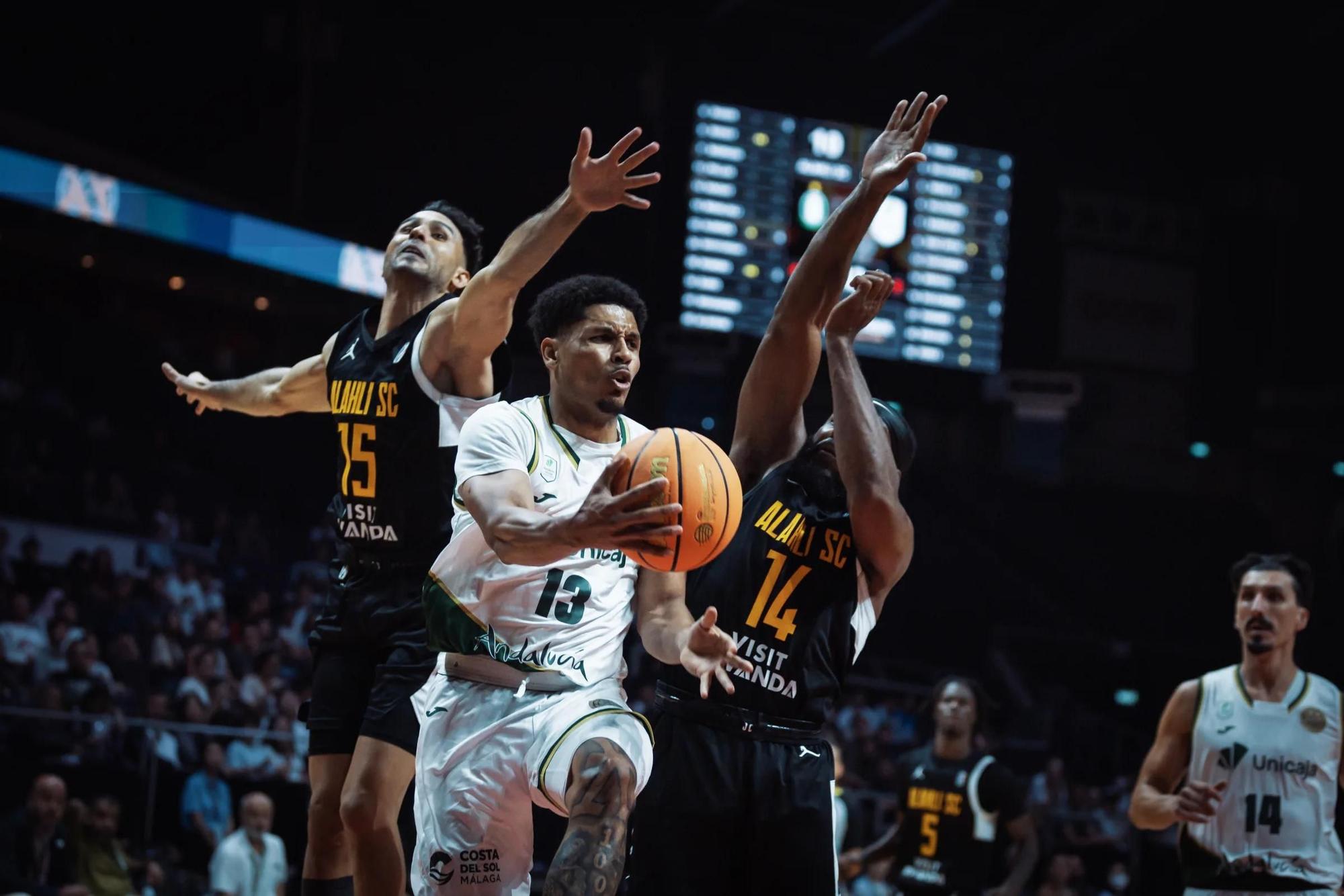 Copa Intercontinental de baloncesto: Al Ahli 61-73 Unicaja, en imágenes