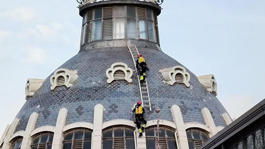 València prepara la restauración de la cúpula y las cubiertas del Mercado Central