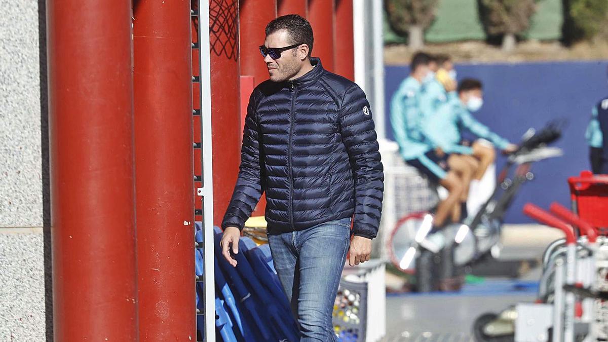 David Navarro, secretario
técnico del Levante UD,
ayer en Buñol.  jm lópez