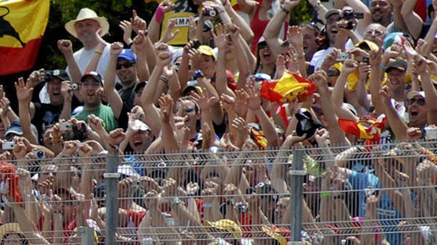 Imagen de archivo de aficionados en el circuito de Jerez.