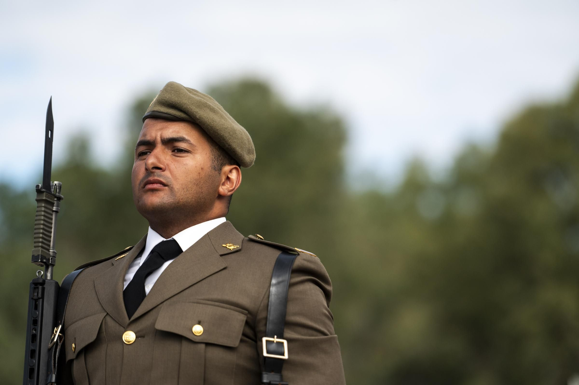 EN IMÁGENES | Multitudinaria jura de bandera en Cáceres con récord de mujeres soldado