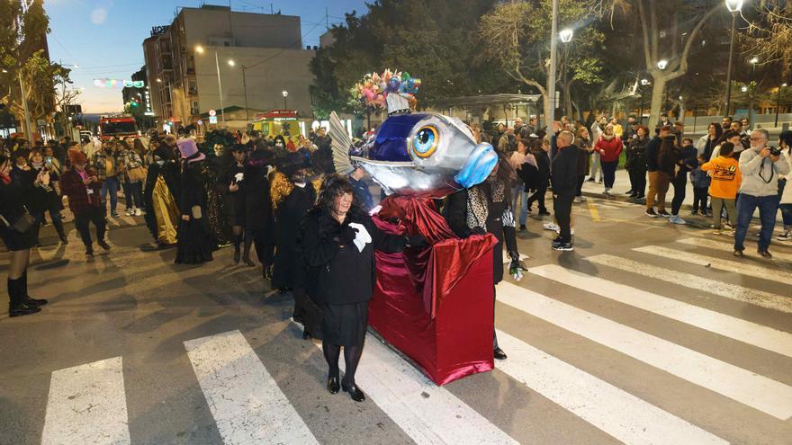 El Grau despide su Carnaval más participativo y multitudinario