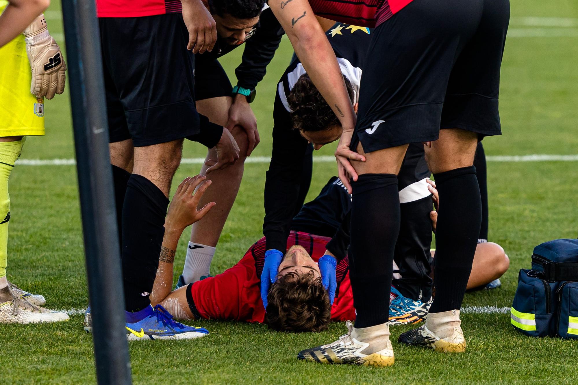 La Nucía deja escapar la victoria con un gol en el 99’. El árbitro sale escoltado tras una tangana final