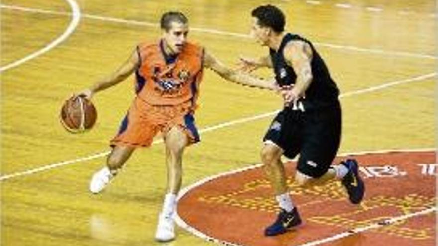 Albert Sàbat en un partit amb el Burgos, a la LEB Or.