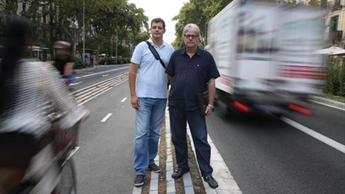 Vicenç Flores (derecha) y Àngel Gómez-Quintero, representantes de los agentes afectados.