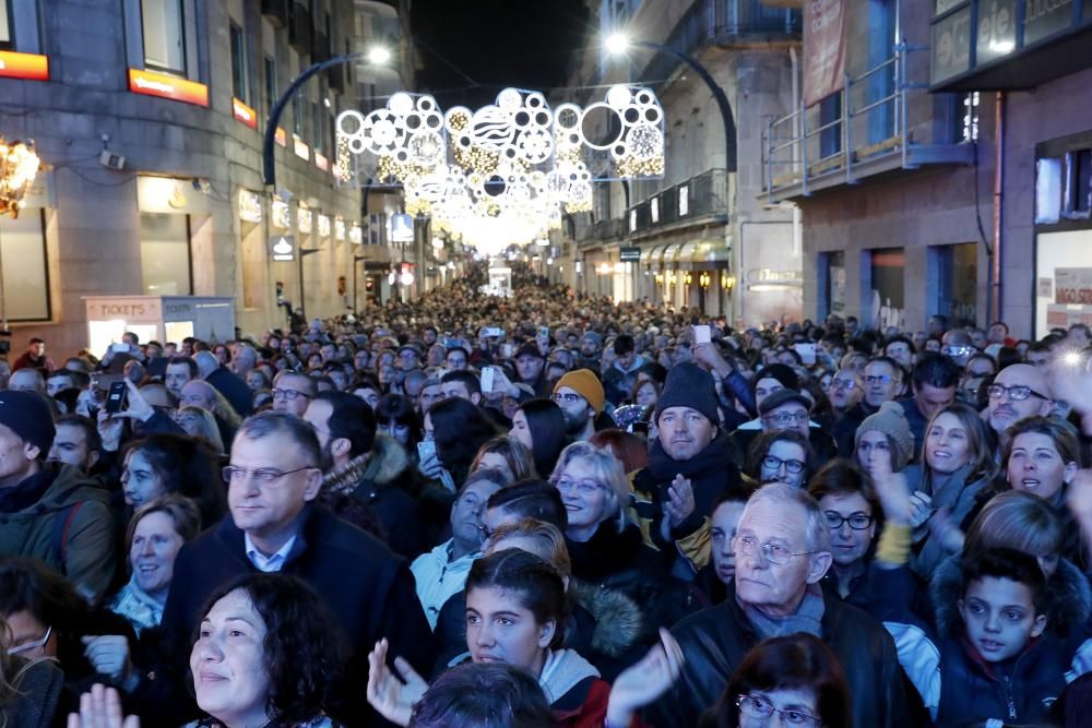 El apagado del alumbrado de la Navidad de Vigo, en imágenes. // José Lores