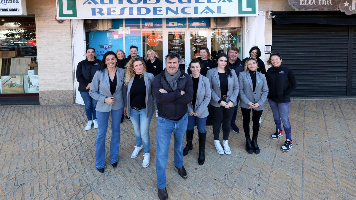Autoescuela Residencial es la que más aprobados cuenta en Ibiza