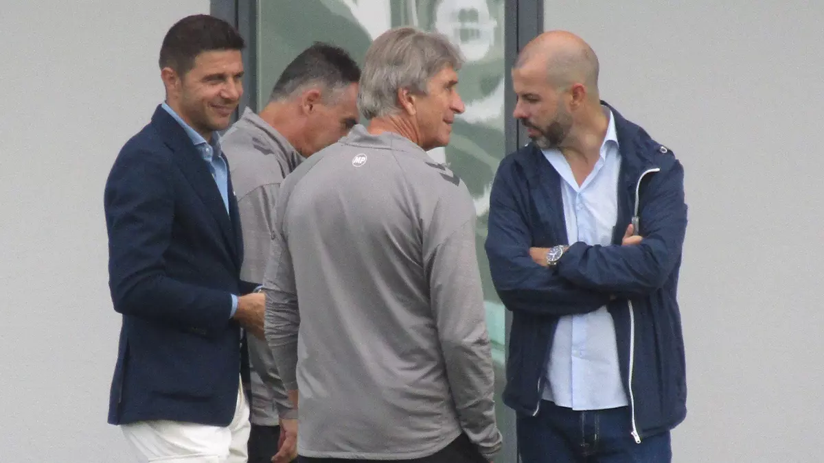 Carpetas abiertas del Betis para este mercado de verano: fichajes y ventas