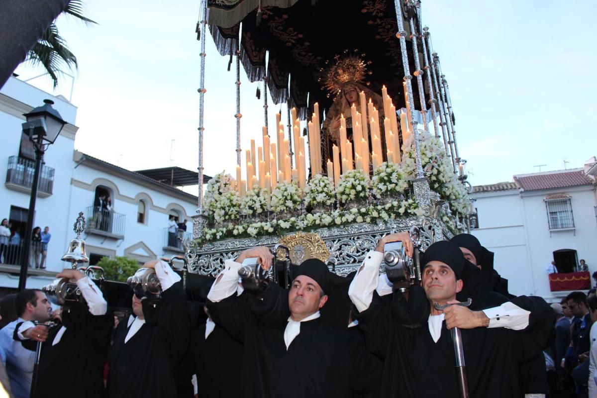 FOTOGALERÍA / Las jornada de Viernes Santo y Sábado de Gloria en la provincia