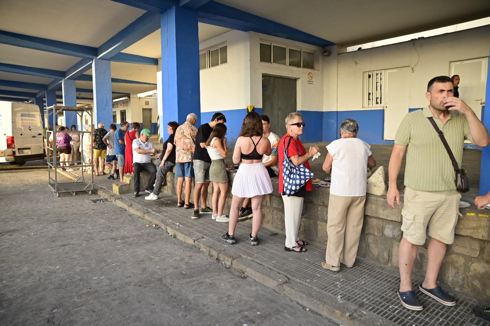 Galería | Torrà de sardinas en el Grau en Sant Pere