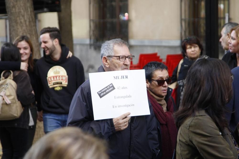 Manifestación en Murcia por el día contra la violencia de género