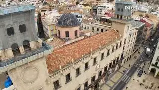 La Generalitat garantiza la subvención para rehabilitar las torres del Ayuntamiento de Alicante pese al retraso de las obras