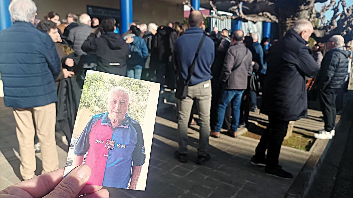 Quim Torrent, vestit de blaugrana, en el seu recordatori necrològic