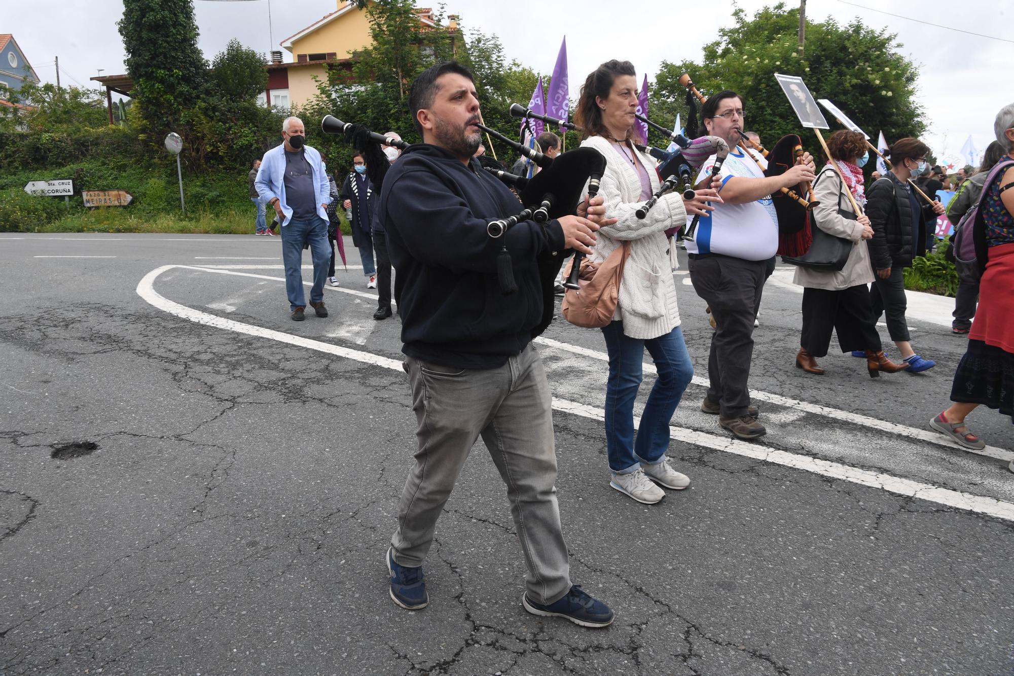 Más de 300 personas se manifiestan contra "nuevo expolio" en Pazo de Meirás