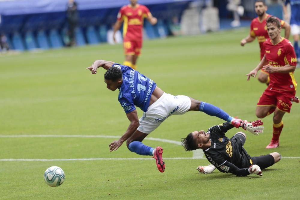 Un lance del Real Oviedo-Las Palmas