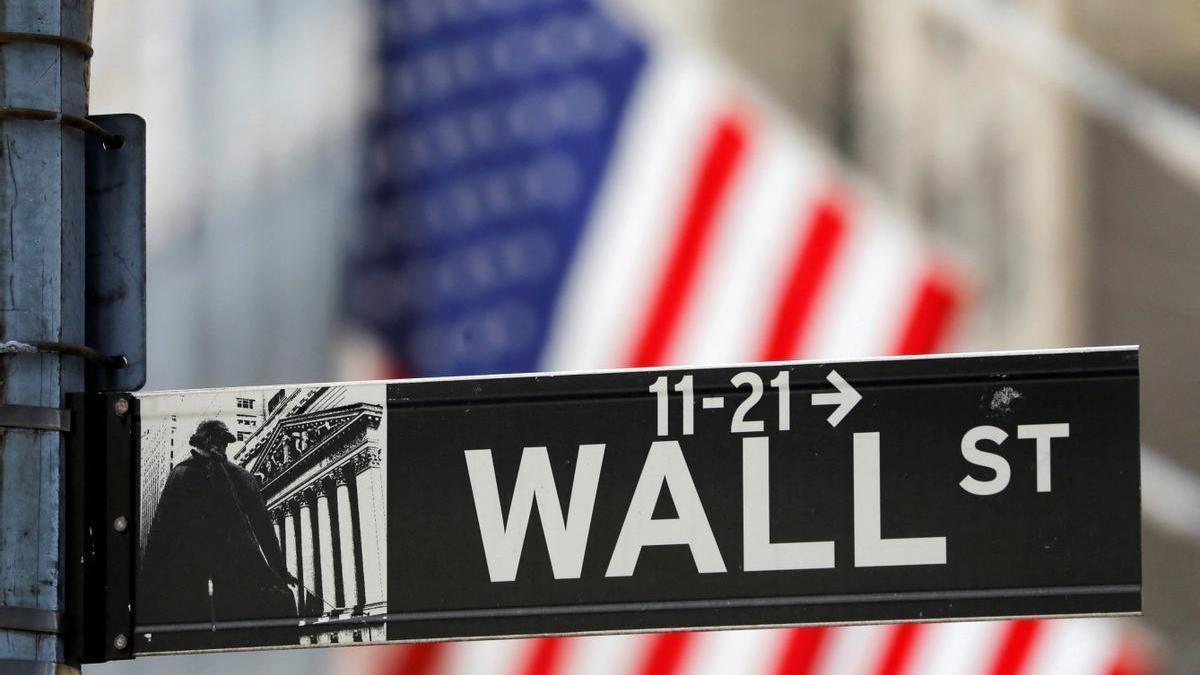 Un cartel informativo sobre Wall Street.