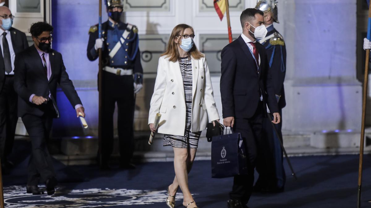 La salida del Camporamor tras la ceremonia de los Premios Princesa de Asturias