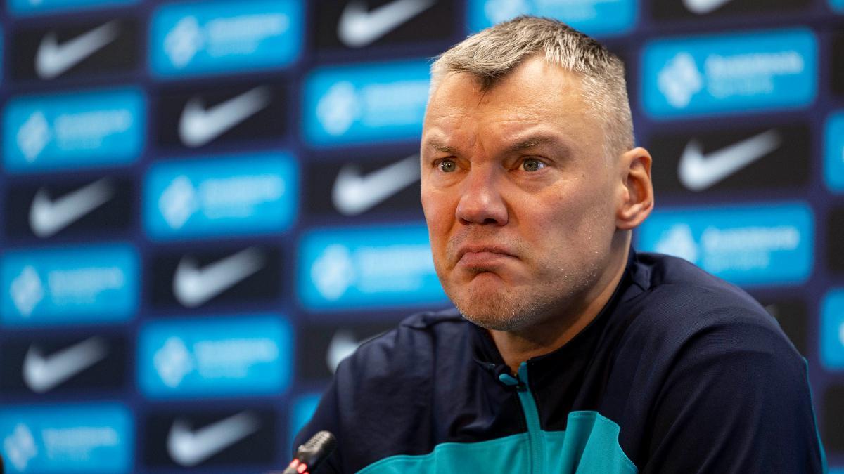 Jasikevicius ve al equipo preparado para la Final Four