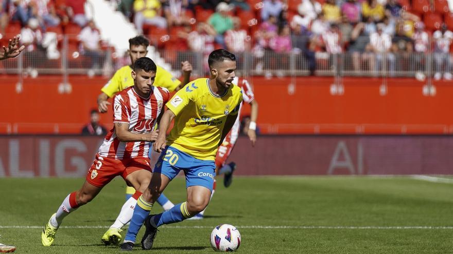 UD Almería-UD Las Palmas: La tarde de los muertos vivientes UD Almería-UD Las Palmas: La tarde de los muertos vivientes