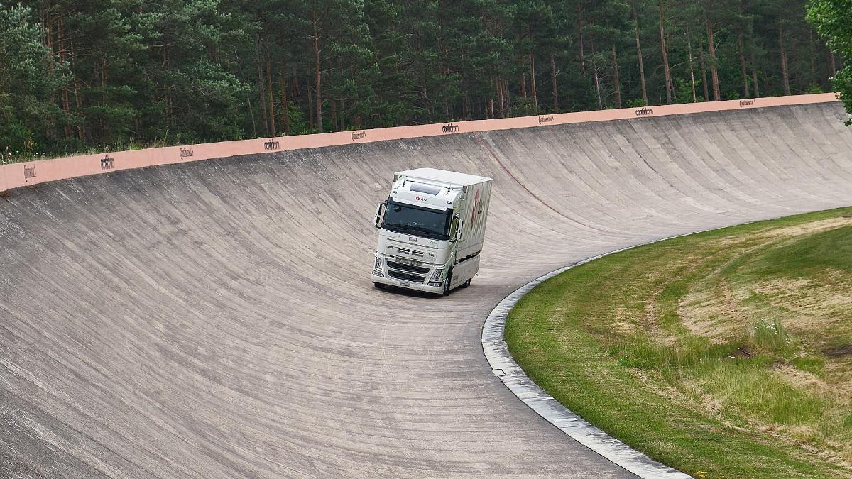 Récord Guinness: un camión eléctrico recorre 1.099 kilómetros con una sola carga