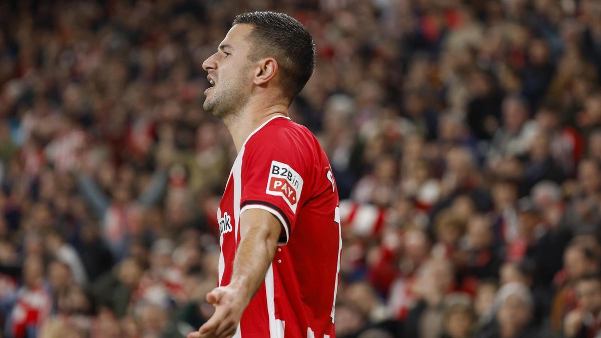 Gorka Guruzeta celebra tras marcar el tercer gol ante el Mallorca