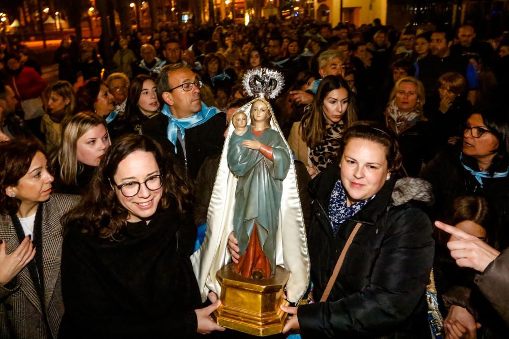 Benidorm celebra la procesión de El Alba de la Virgen del Sufragio