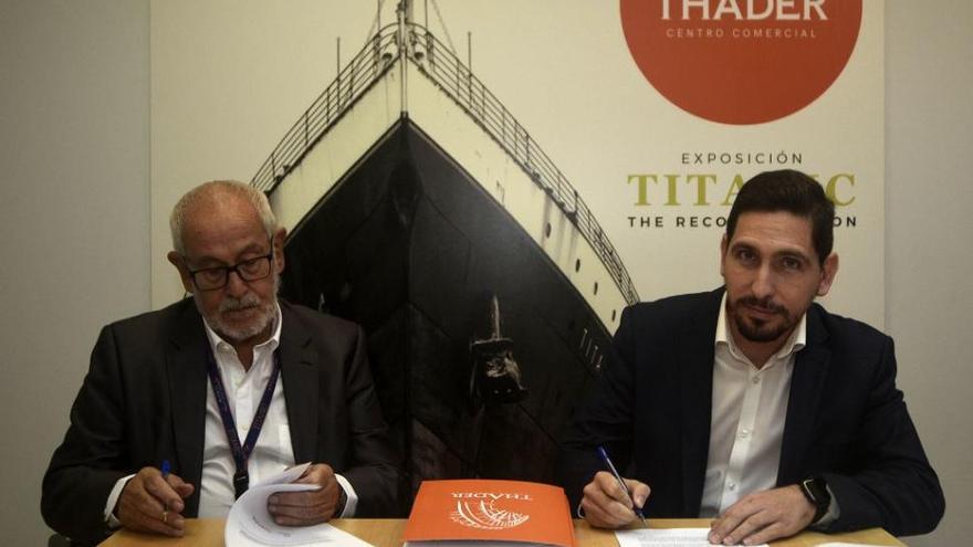 Montaje de la exposición sobre el Titanic en Murcia