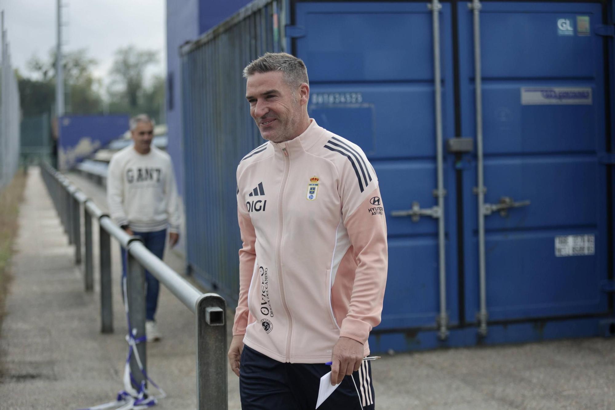 EN IMÁGENES: Así fue el primer entrenamiento de Luis Carrión al frente del Real Oviedo