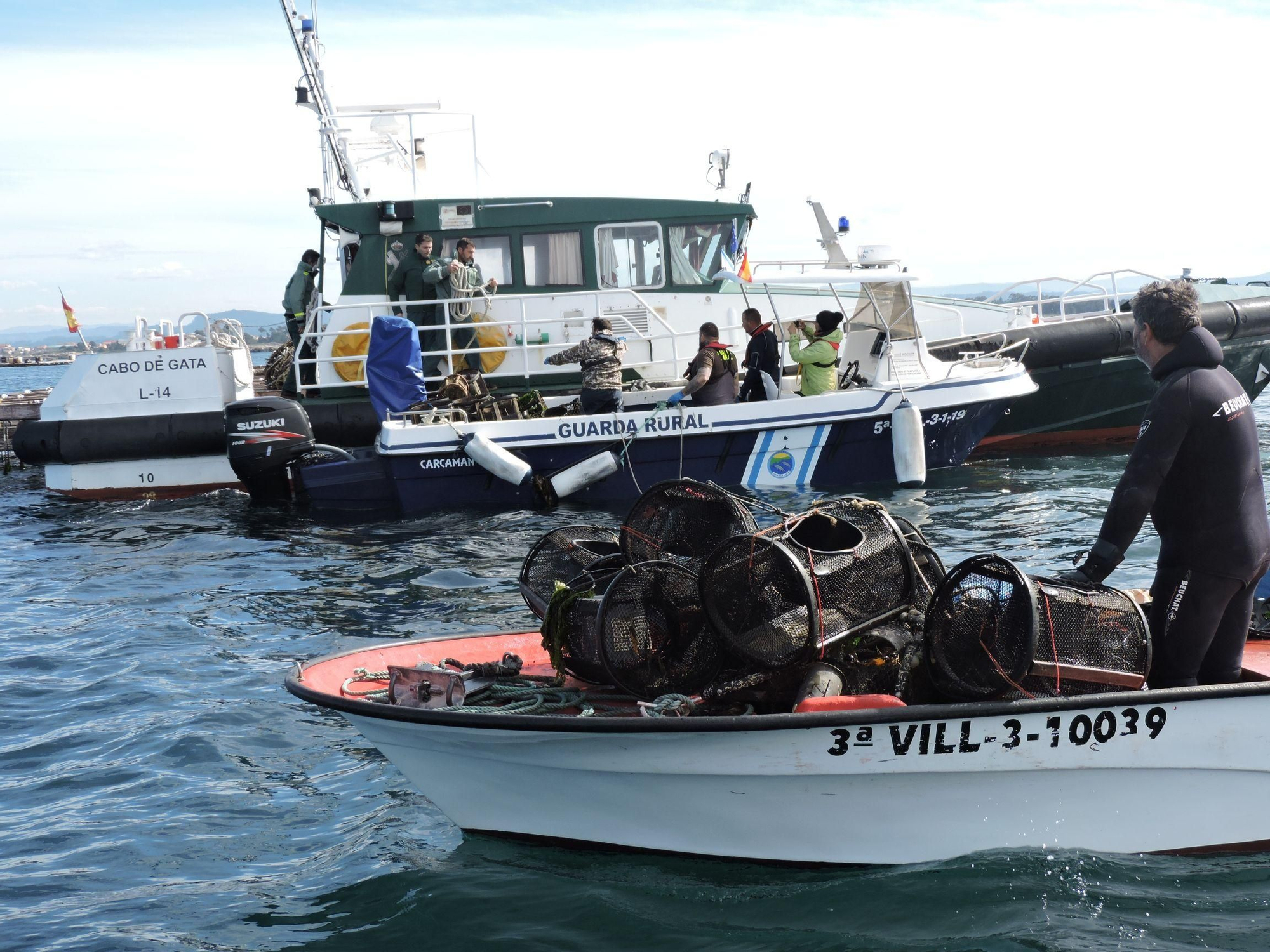 Así se lucha contra la basura marina en Areoso