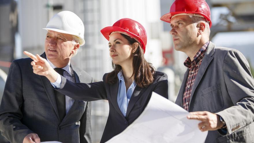 Las empresas buscan ingenieros con domino del inglés.