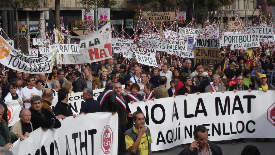 Una manifestació contra la MAT