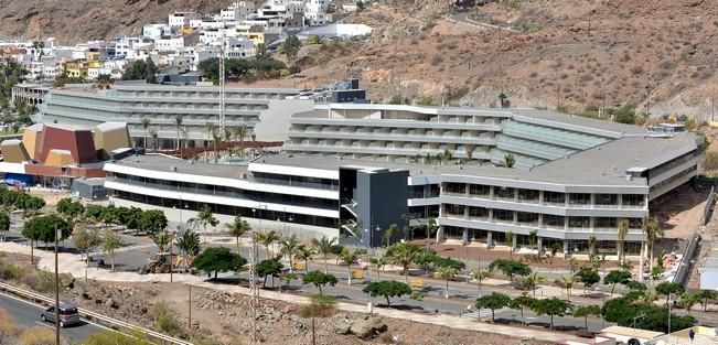 EDIFICIO OCUPAS HOTEL NORUEGOS MOGAN PLAYA