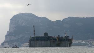 Huge LNG platform is pulled out of Algeciras bay enroute to the Adriatic Sea