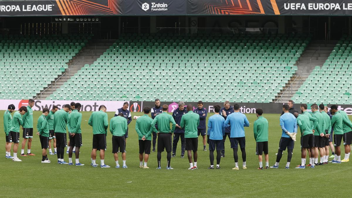 Entrenamiento del Betis previo al partido de Liga Europa ante el Rangers de Glasgow