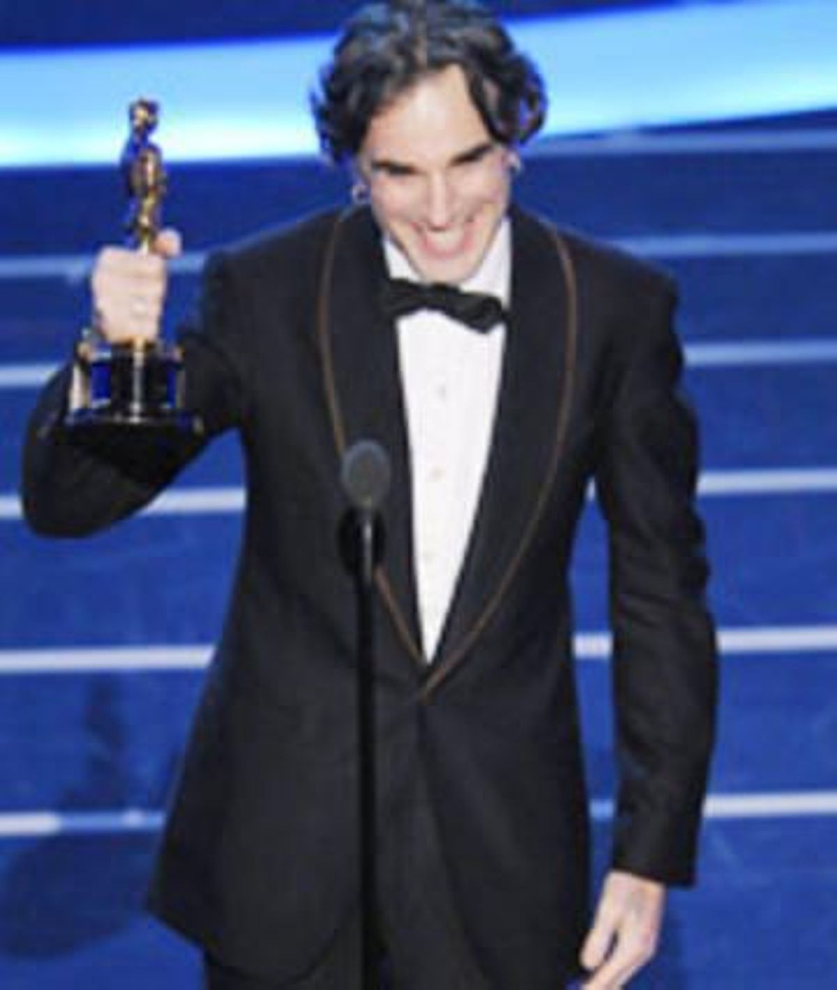 Daniel Day-Lewis celebra el seu segon Oscar com a millor actor. Daniel Day-Lewis celebra el seu segon Oscar com a millor actor.