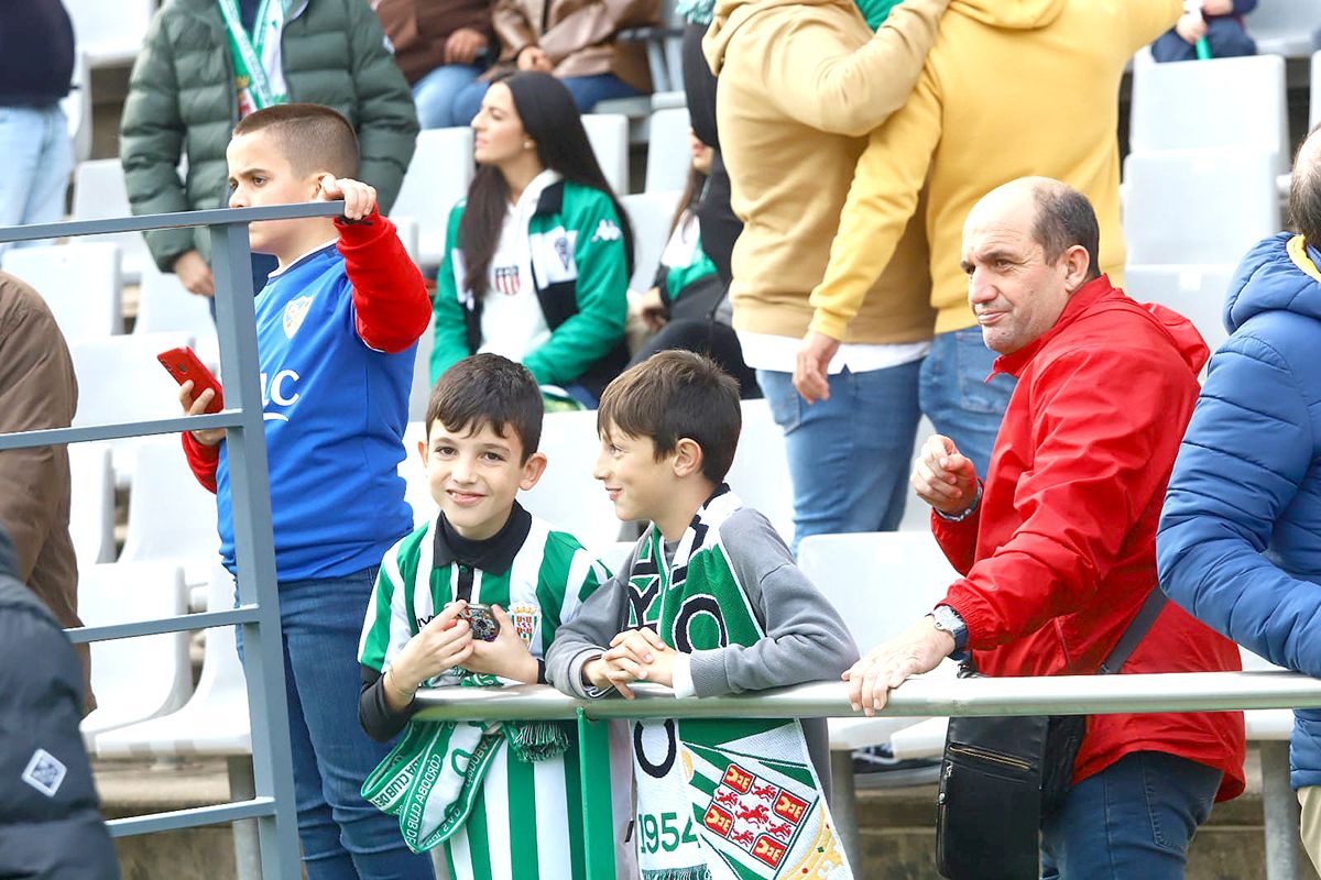 Las imágenes de la afición del Córdoba CF - Linares Deportivo