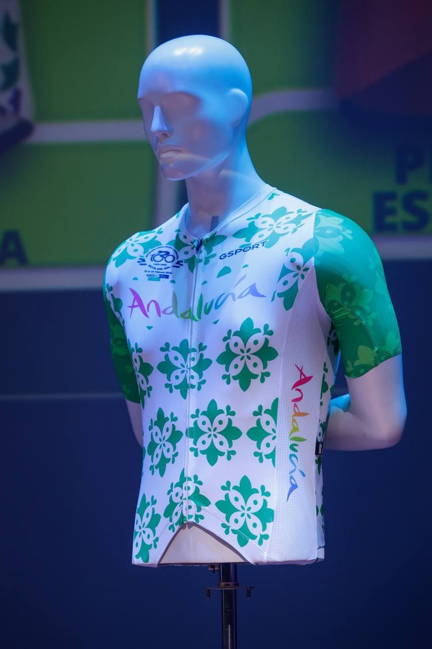 La presentación del centenario de la Ruta del Sol Vuelta Ciclista a Andalucía, en imágenes