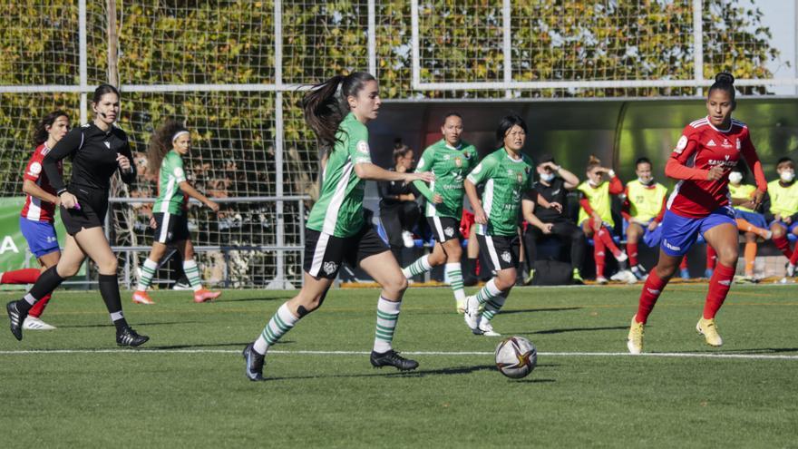 El Cacereño Femenino se obliga a reaccionar ante el Femarguín