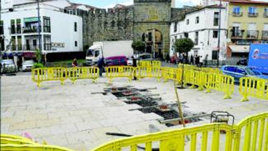 Obras comienza los trabajos de adecuación de la puerta del Sol